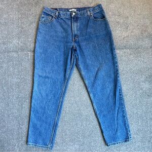 Vintage Levi's 550 Relaxed Tapered Medium Wash Mom Jeans, Size 18